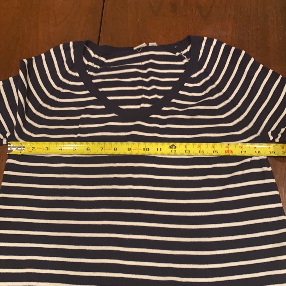 15:07 GAP Stripe Sweater (Thin/light weight) - Picture 9 of 12